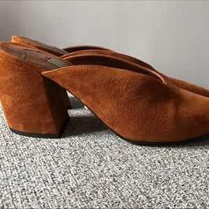 Prada mule